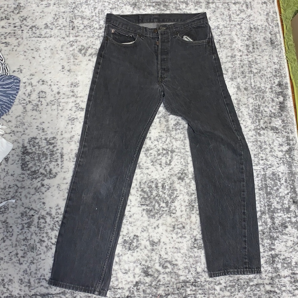 Black Straight Levi Jeans